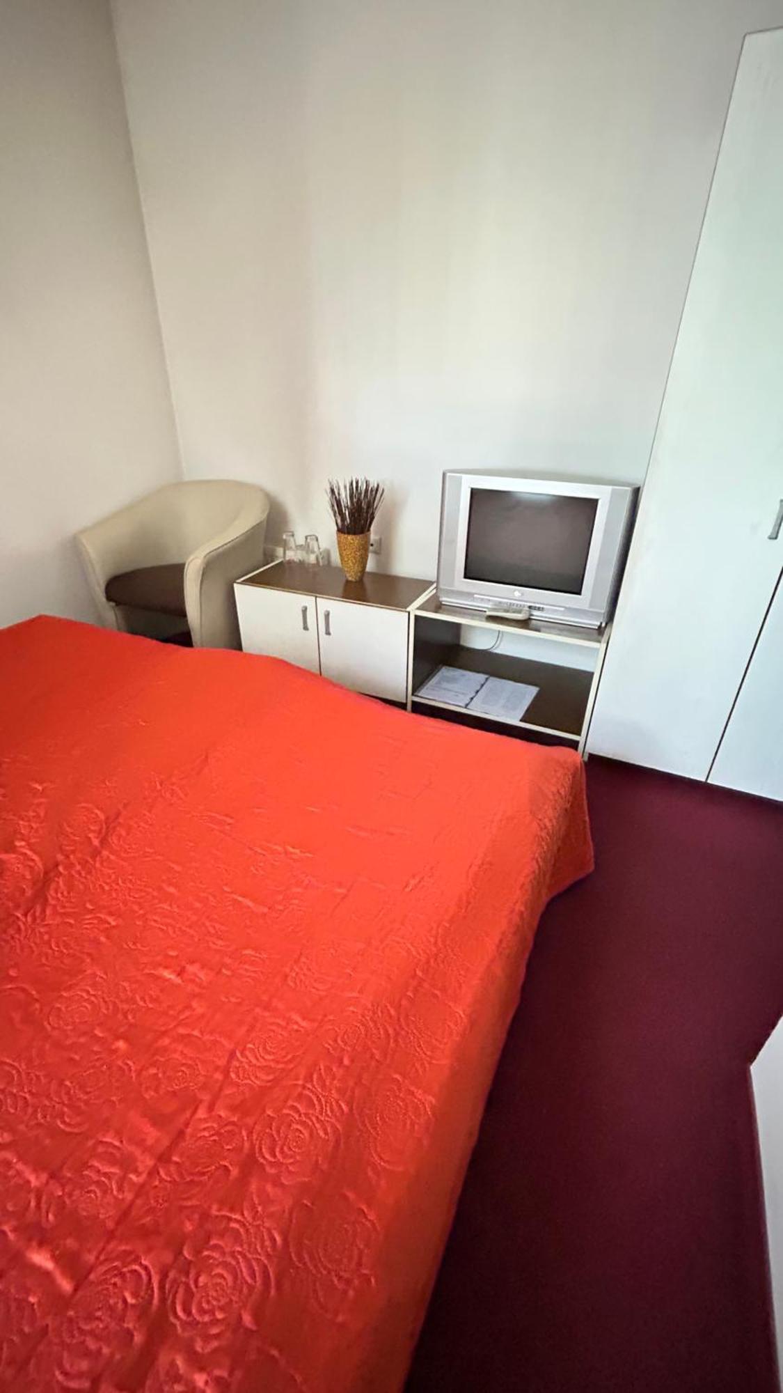 Motel Tiron Kakanj Bagian luar foto